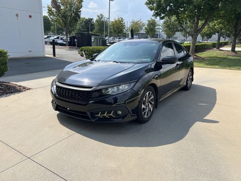 Used 2016 Honda Civic EX image 3