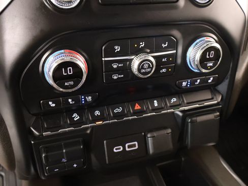 Used 2020 GMC Sierra 1500 SLT AWD/4WD image 7