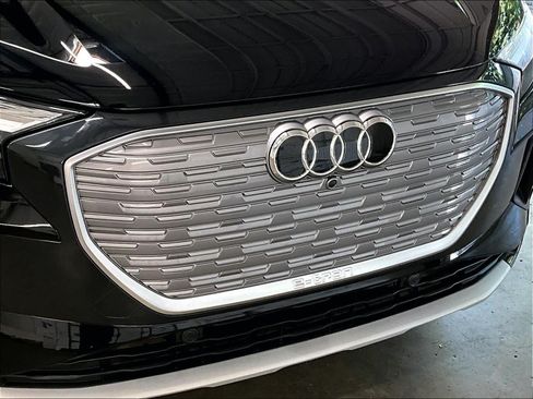 Used 2023 Audi Q4 e-tron Premium Plus w/ Premium Plus RWD image 33