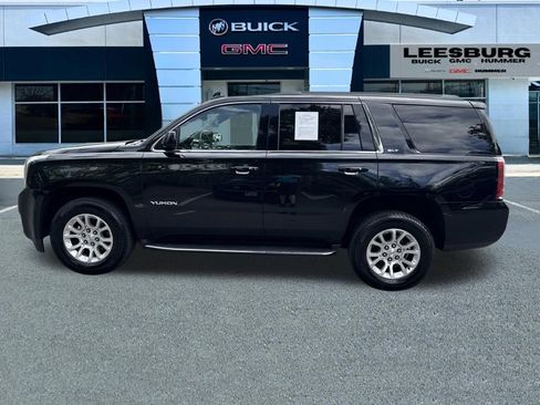 Used 2017 GMC Yukon SLT AWD/4WD image 4