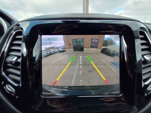 Used 2018 Jeep Compass Limited w/ Safe & Security Group image 23