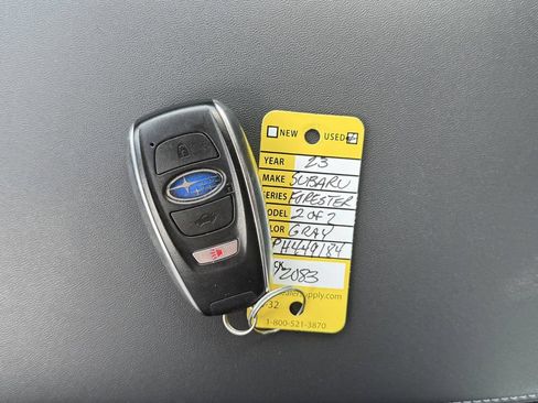 Used 2023 Subaru Forester Limited AWD/4WD image 17