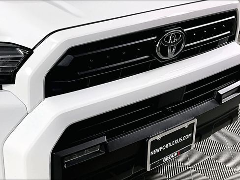 Used 2025 Toyota 4Runner SR5 image 27
