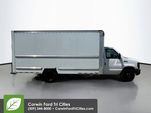 Used 2015 Ford E-350 and Econoline 350 Super Duty RWD image 13