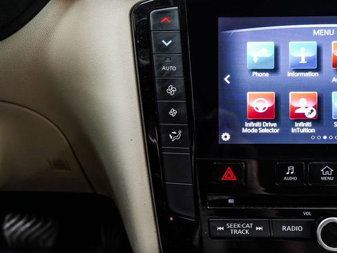 Used 2019 INFINITI QX50 Pure FWD image 29