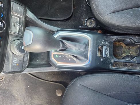 Used 2020 Jeep Renegade Sport w/ Sport Appearance Group AWD/4WD image 8