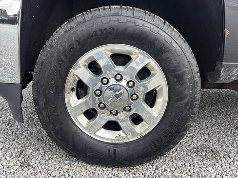 Used 2015 Chevrolet Silverado 2500 LT w/ LT Convenience Package AWD/4WD image 14
