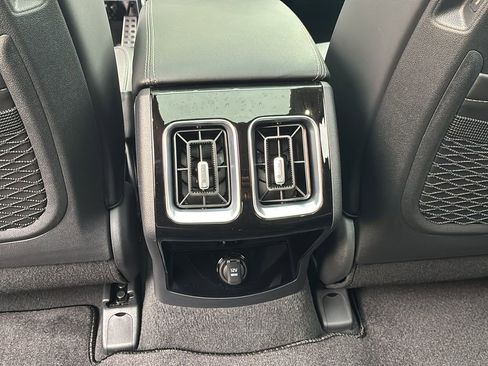 New 2026 Kia Sorento SX image 17