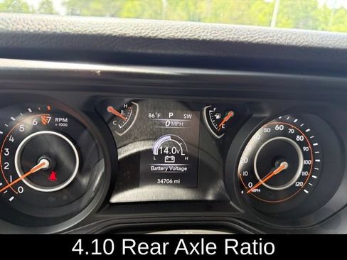 Used 2024 Jeep Gladiator Sport AWD/4WD image 23