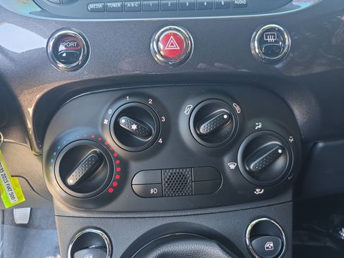 Used 2015 FIAT 500 Sport FWD image 18