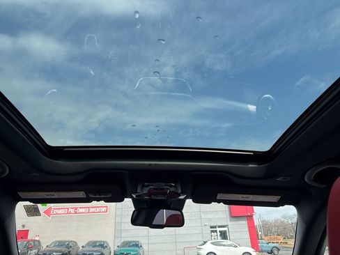 Used 2024 Alfa Romeo Stelvio Veloce image 46