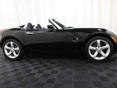 Used 2008 Pontiac Solstice Convertible w/ Preferred Package RWD image 7
