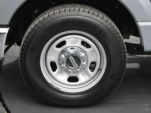 Used 2024 Ford F350 XL w/ XL Chrome Package image 27