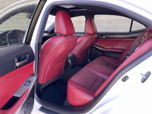 Used 2019 Lexus IS 300 image 8