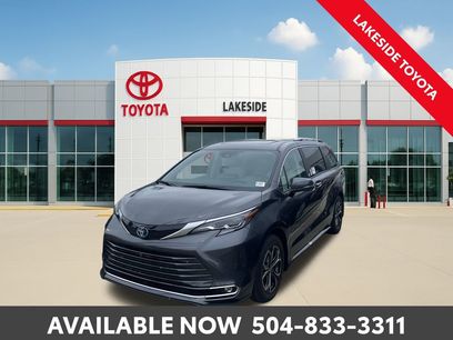 New 2025 Toyota Sienna Platinum