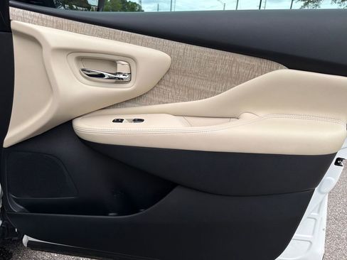 Used 2024 Nissan Murano SL FWD image 38