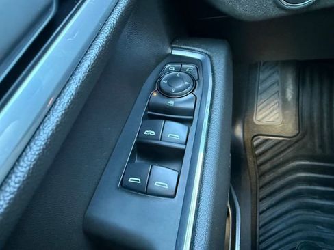 Used 2025 Chevrolet Silverado 1500 LT image 20