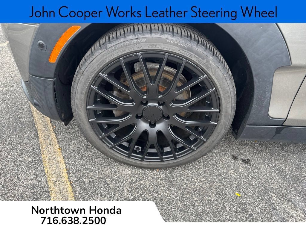 Used 2018 MINI Cooper Clubman ALL4 AWD/4WD image 11