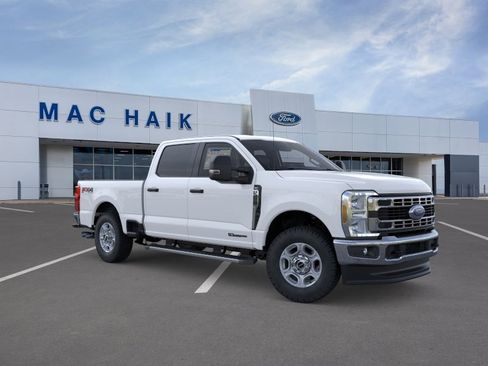 New 2026 Ford F250 XLT w/ FX4 Off-Road Package image 7