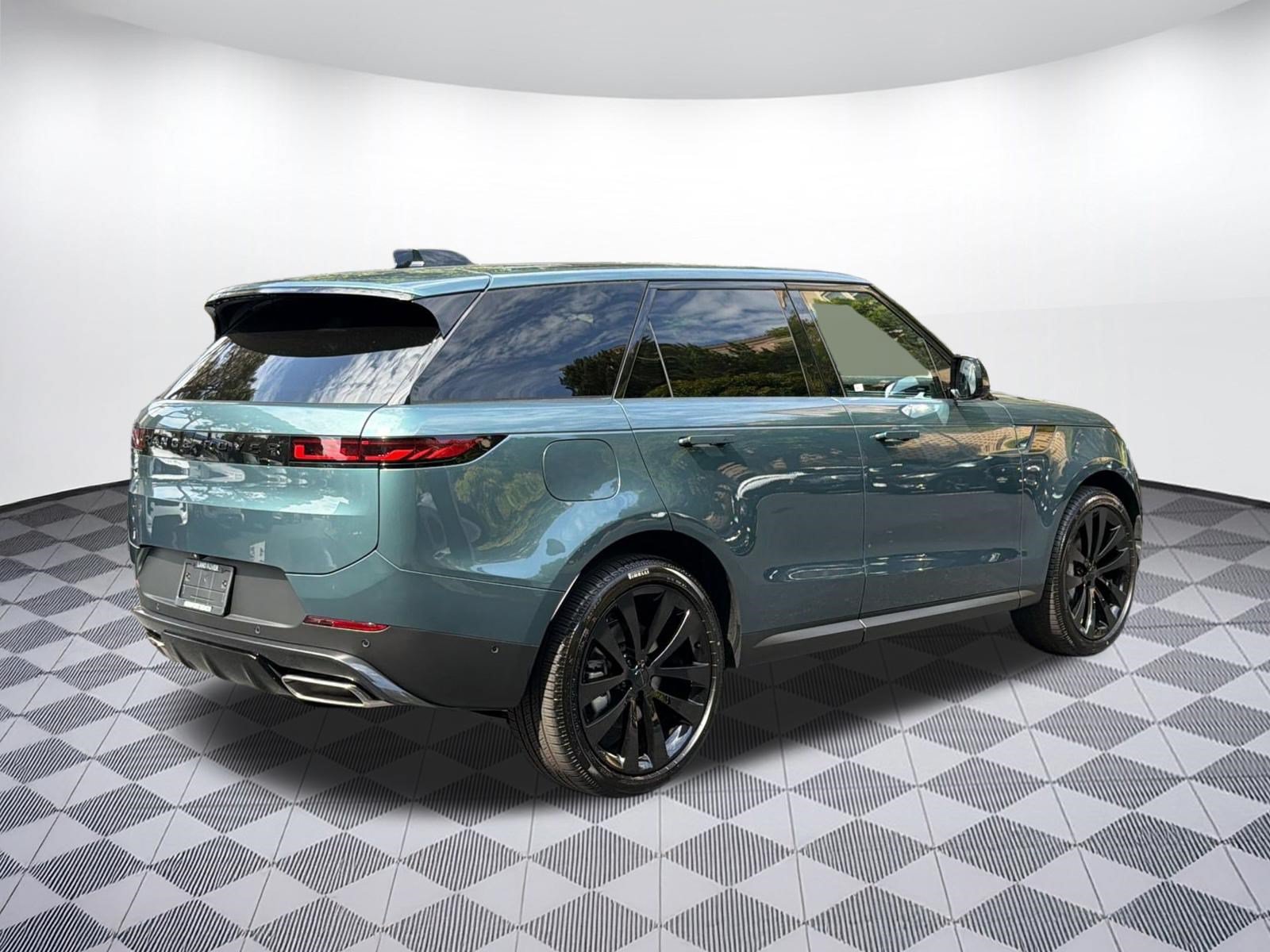 New 2026 Land Rover Range Rover Sport SE AWD/4WD image 9