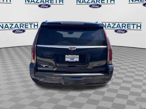 Used 2017 Cadillac Escalade Premium Luxury AWD/4WD image 6