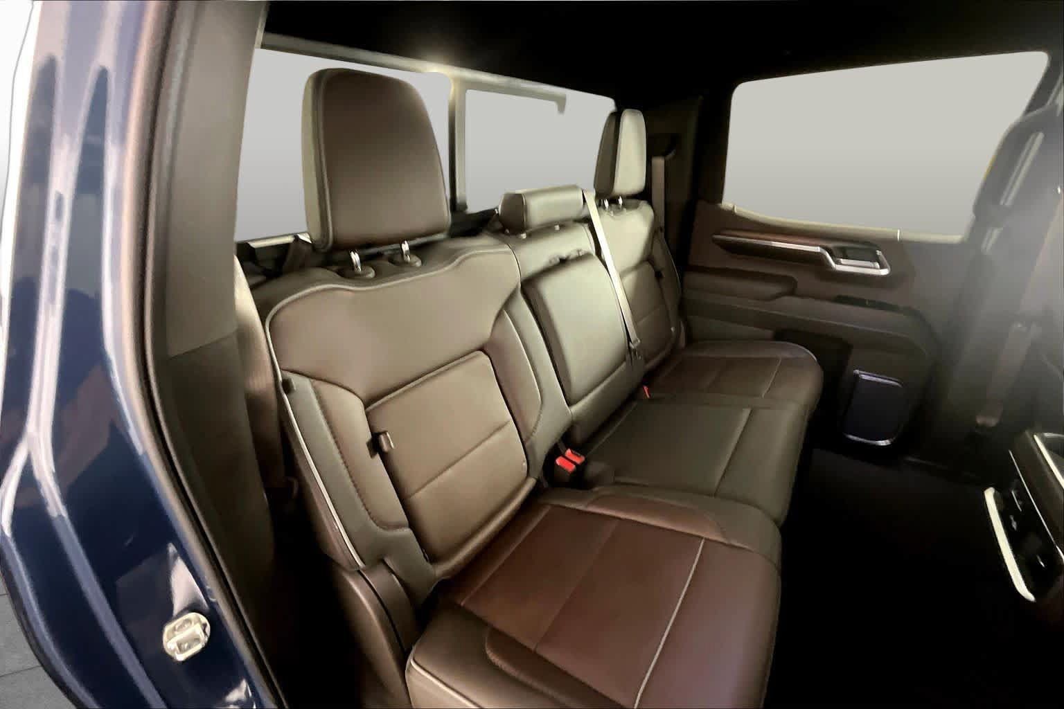 Used 2024 GMC Sierra 1500 Denali w/ Technology Package RWD image 19
