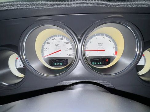 Used 2010 Dodge Challenger SE RWD image 23