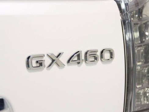 Used 2021 Lexus GX 460 Premium w/ Premium Package AWD/4WD image 13