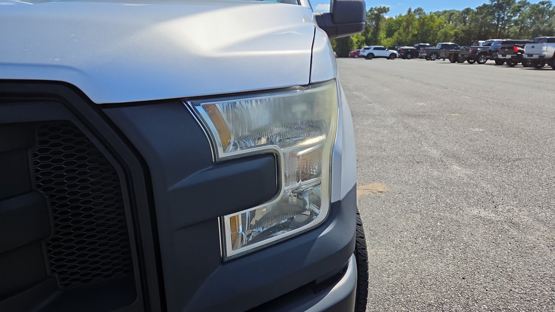 Used 2016 Ford F150 XL w/ Equipment Group 101A Mid RWD image 11