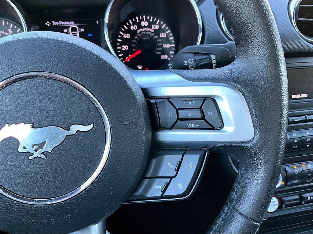 Used 2015 Ford Mustang Coupe RWD image 23