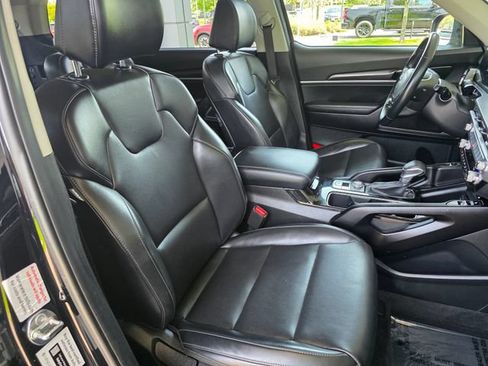 Used 2025 Kia Telluride S AWD/4WD image 10