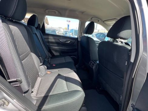 Used 2017 Nissan Rogue S image 20