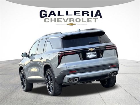 New 2026 Chevrolet Traverse LT w/ Driver Confidence Package image 5