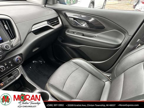 Used 2024 GMC Terrain AT4 w/ LPO, Floor Liner Package AWD/4WD image 33