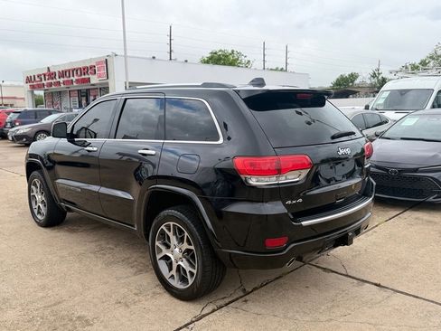 Used 2020 Jeep Grand Cherokee Overland image 4