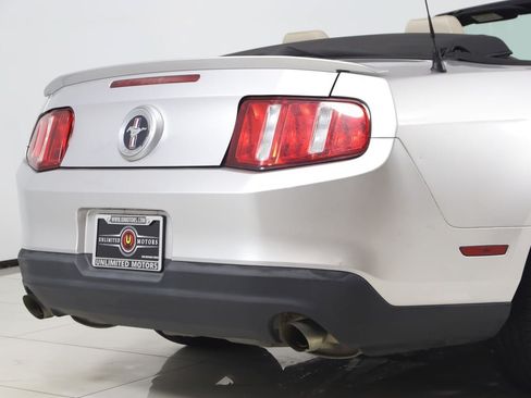 Used 2011 Ford Mustang Premium w/ 201A Rapid Spec Order Code RWD image 40
