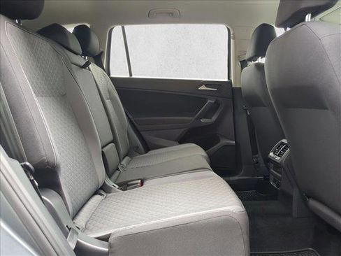 Used 2021 Volkswagen Tiguan S image 24
