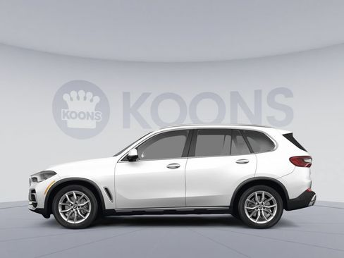 Used 2023 BMW X5 xDrive40i w/ M Sport Package AWD/4WD image 2