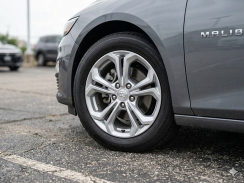 Used 2023 Chevrolet Malibu LT image 6