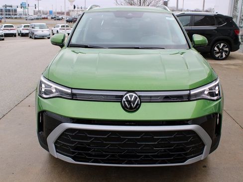 New 2026 Volkswagen Taos SEL AWD/4WD image 2