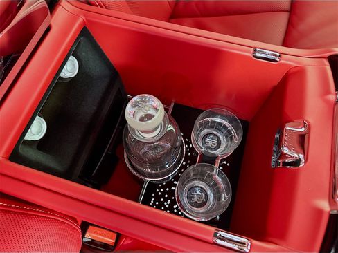 Certified 2024 Rolls-Royce Phantom Extended Wheelbase image 33