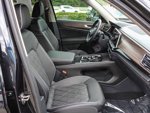 Used 2025 Volkswagen Atlas SEL Premium R-Line AWD/4WD image 18