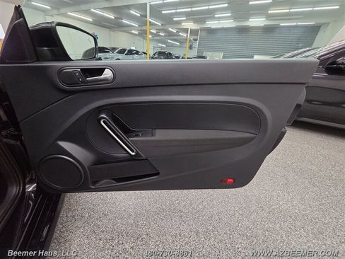 Used 2019 Volkswagen Beetle 2.0T FWD image 14