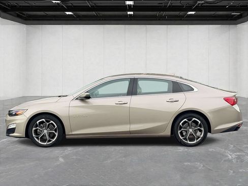 Used 2023 Chevrolet Malibu LT w/ Driver Confidence Package FWD image 8