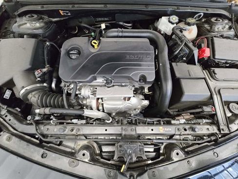 Used 2025 Chevrolet Malibu LT FWD image 13