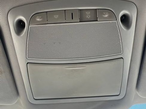 Used 2016 Nissan Rogue S AWD/4WD image 18