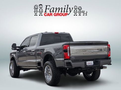 Used 2026 Ford F250 Platinum w/ Platinum Plus Package image 3