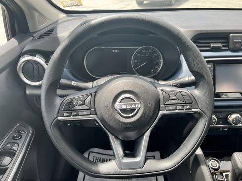 Used 2025 Nissan Versa SV w/ Trunk Package FWD image 20