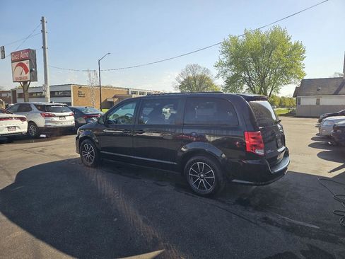 Used 2019 Dodge Grand Caravan GT FWD image 7