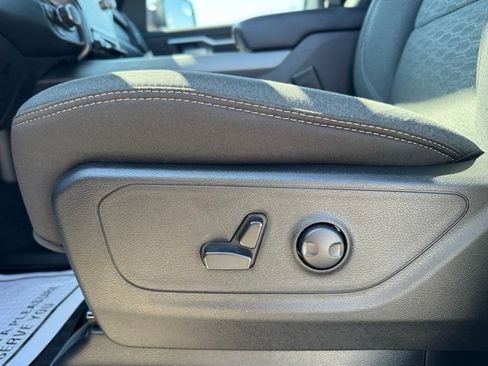 Certified 2025 RAM 1500 Big Horn AWD/4WD image 11